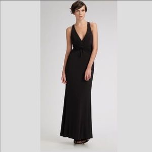 Laundry by Shelli Segal plunging neckline dress